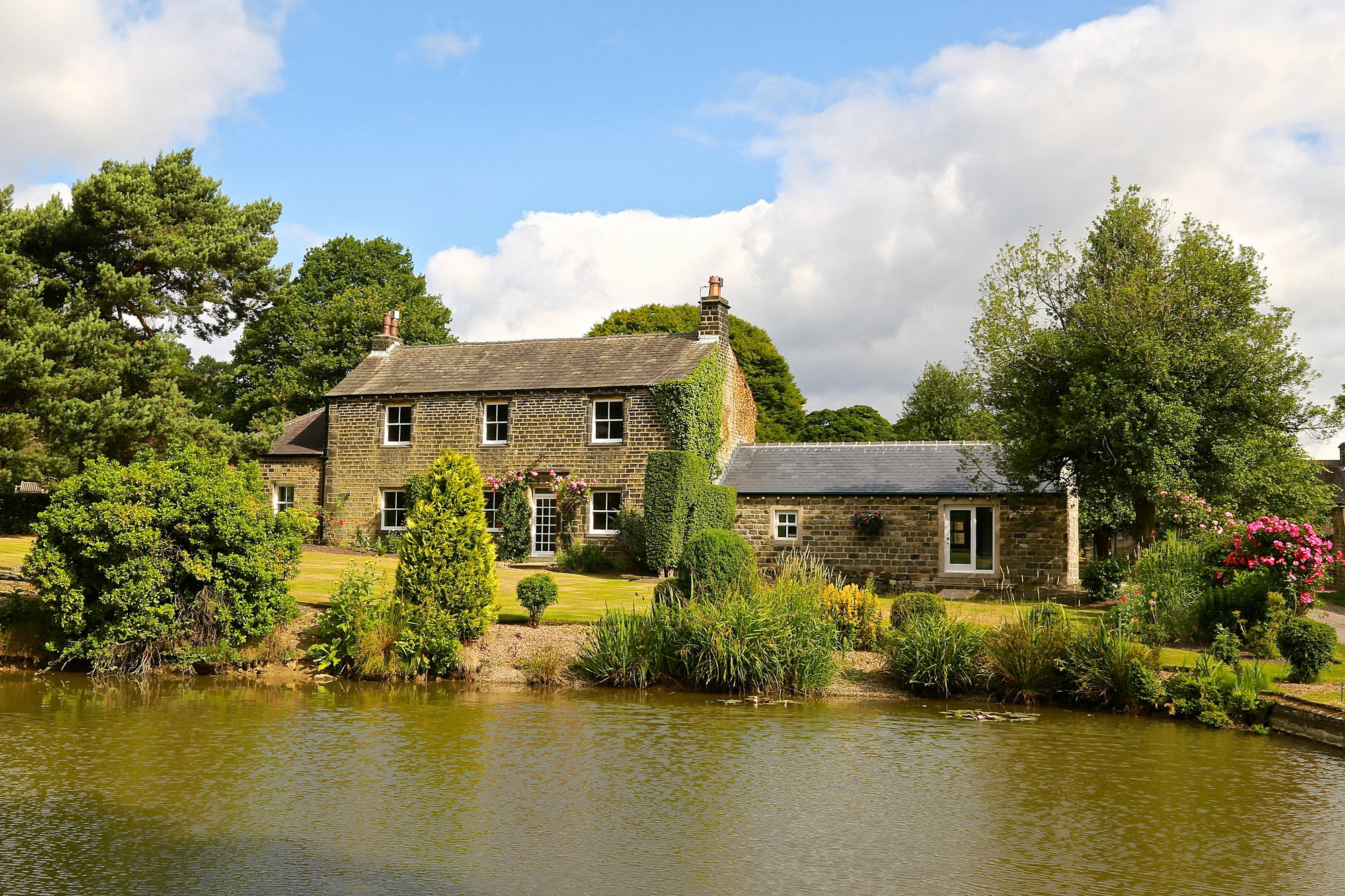 Woodsome Hall Golf Club Dormy House Fenay Bridge ภายนอก รูปภาพ